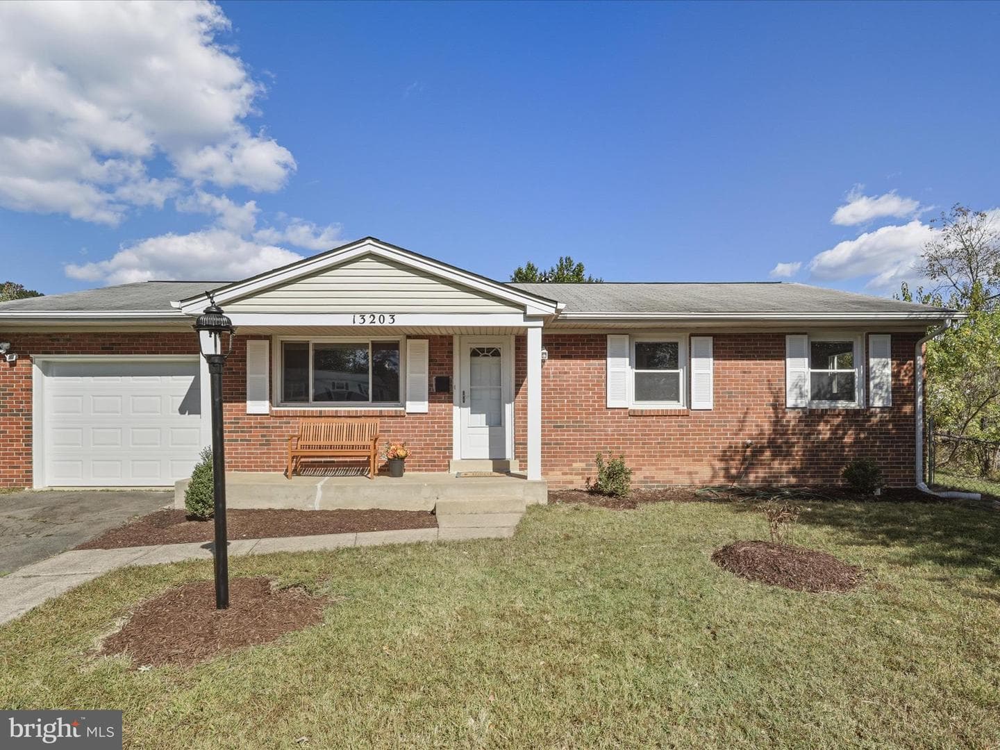 13203 Hampshire Court photo 2
