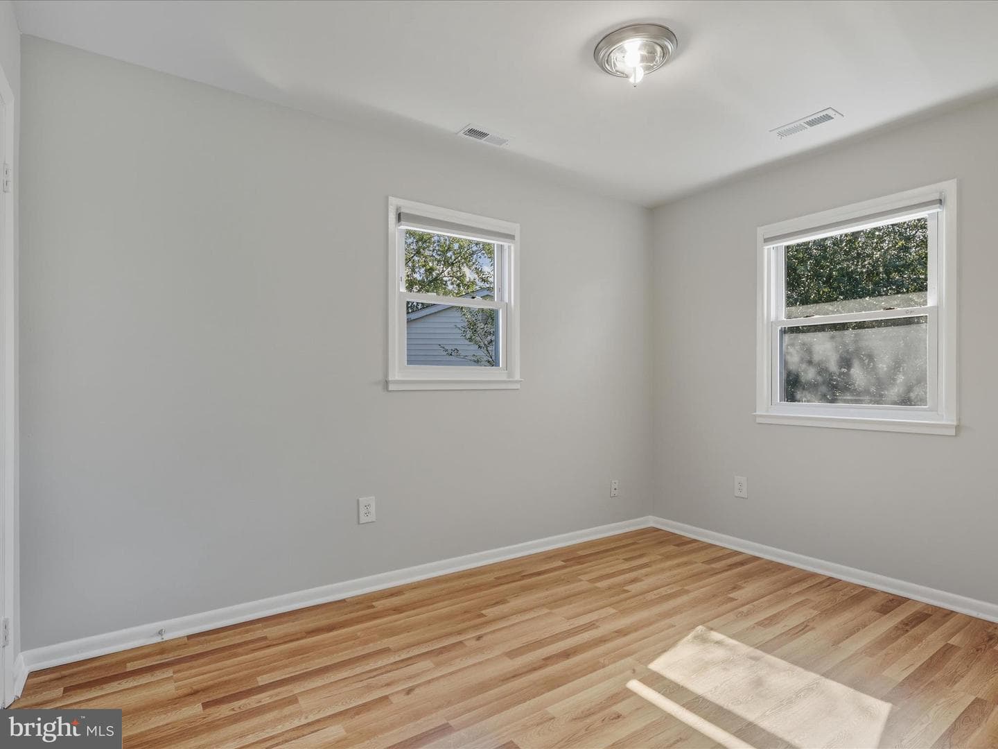 13203 Hampshire Court photo 20