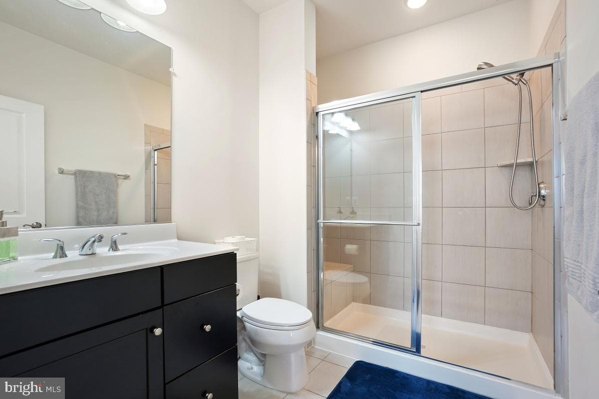 8754 Elsing Green Drive photo 13