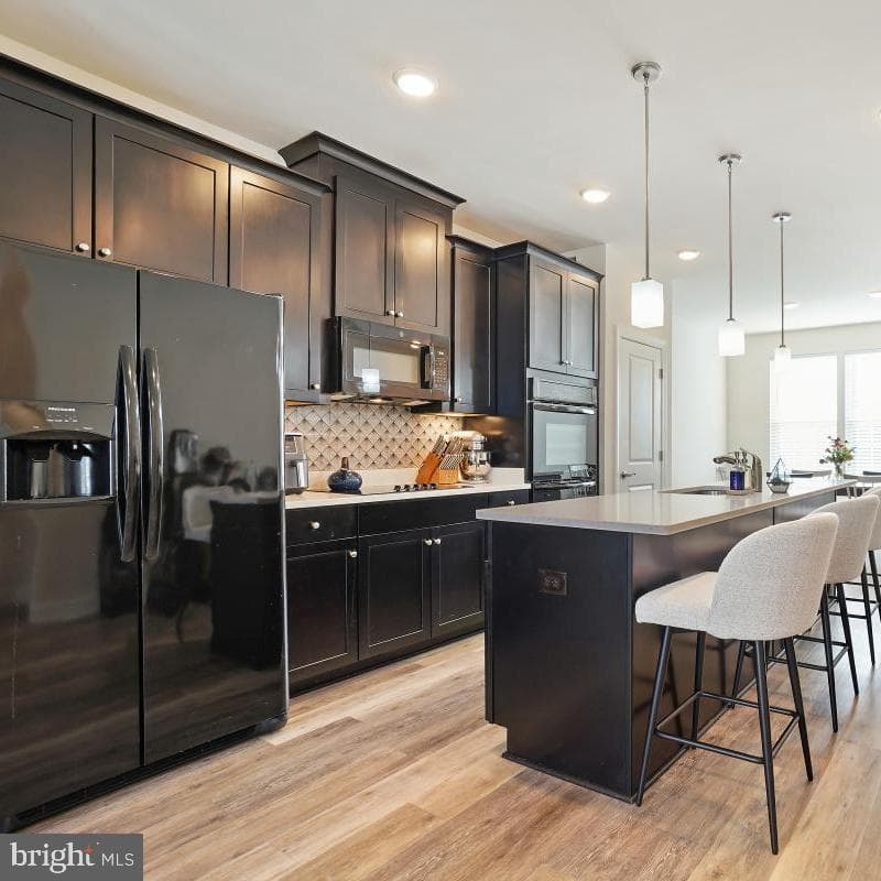 8754 Elsing Green Drive photo 4