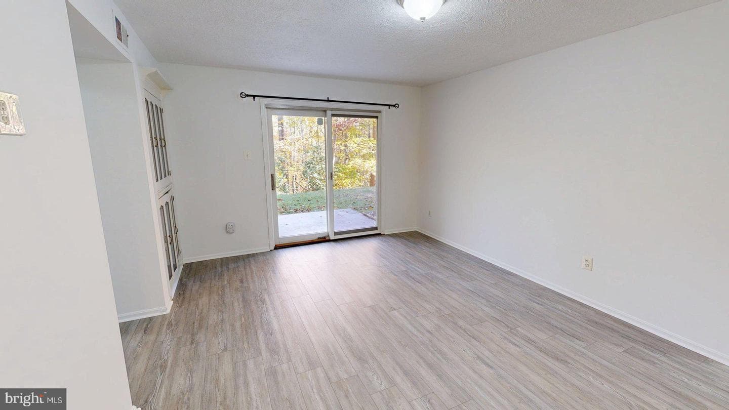 12199 Chaucer Lane #12199 photo 4