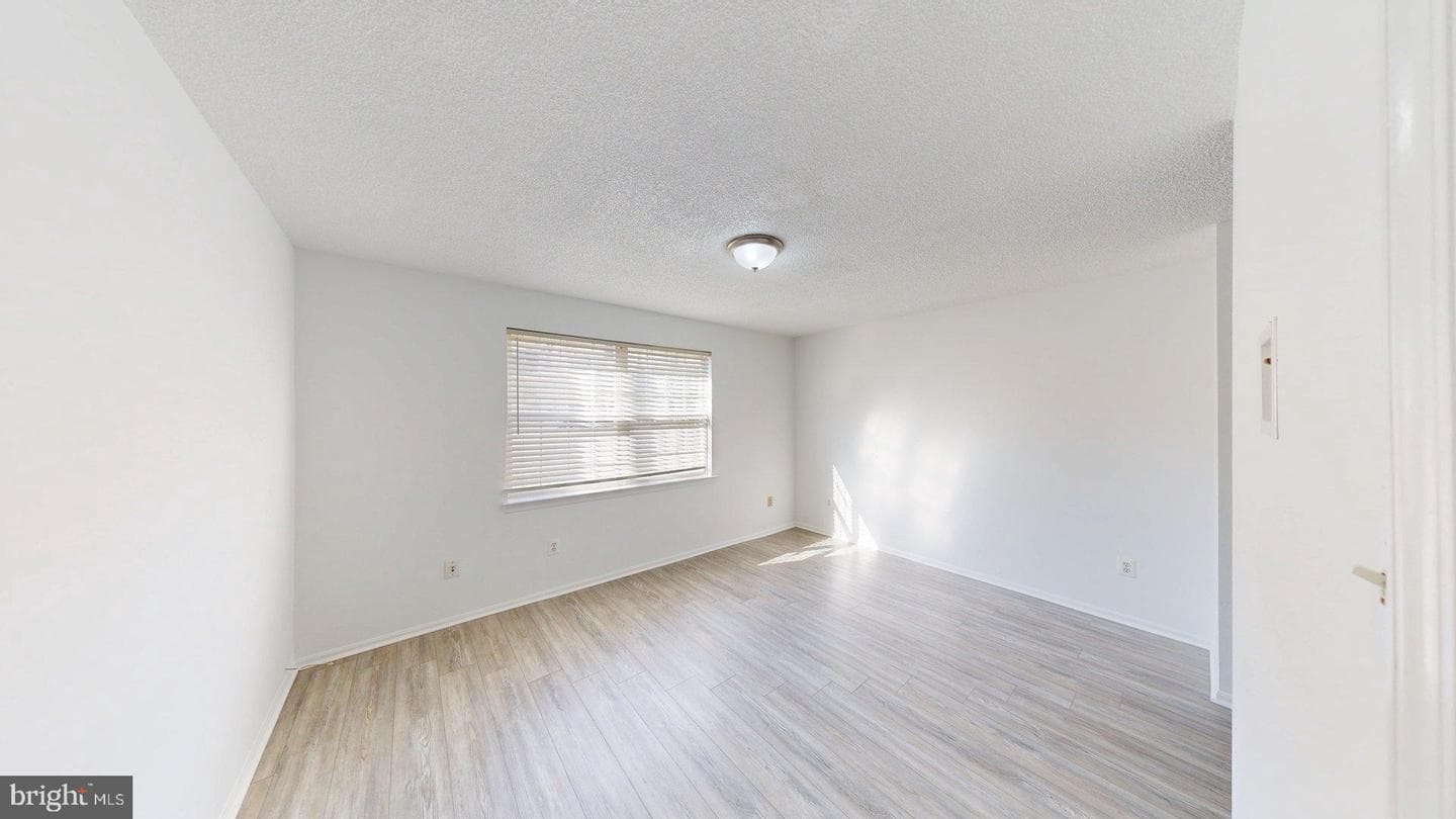 12199 Chaucer Lane #12199 photo 8