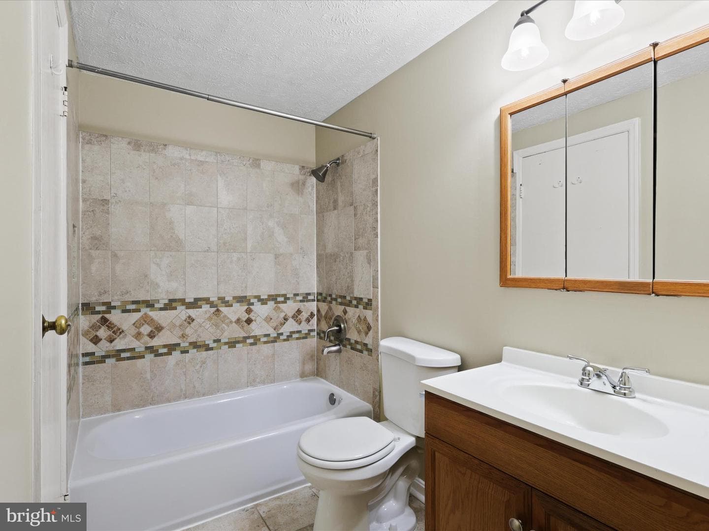 4757 Hersand Court photo 17