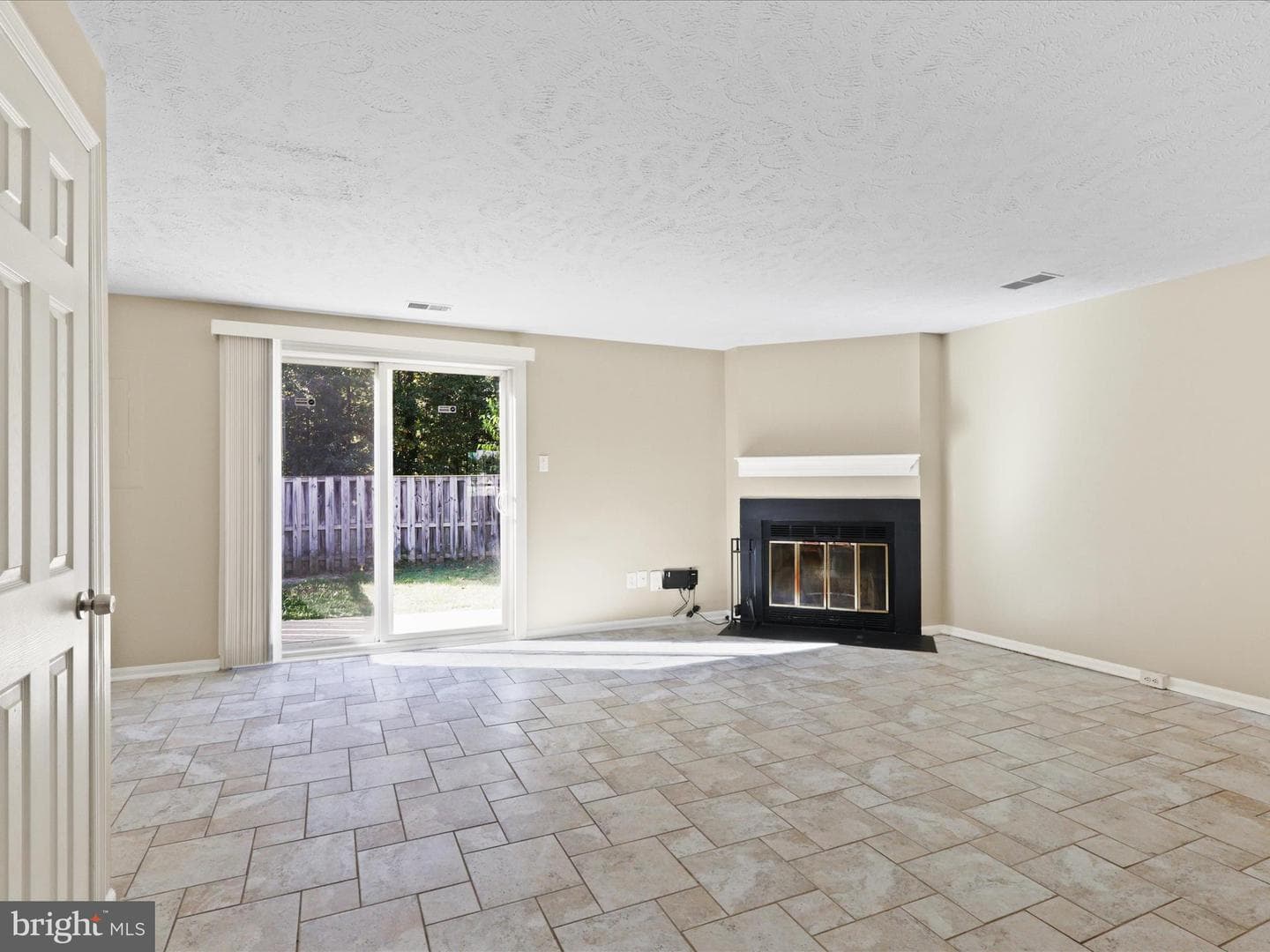 4757 Hersand Court photo 4
