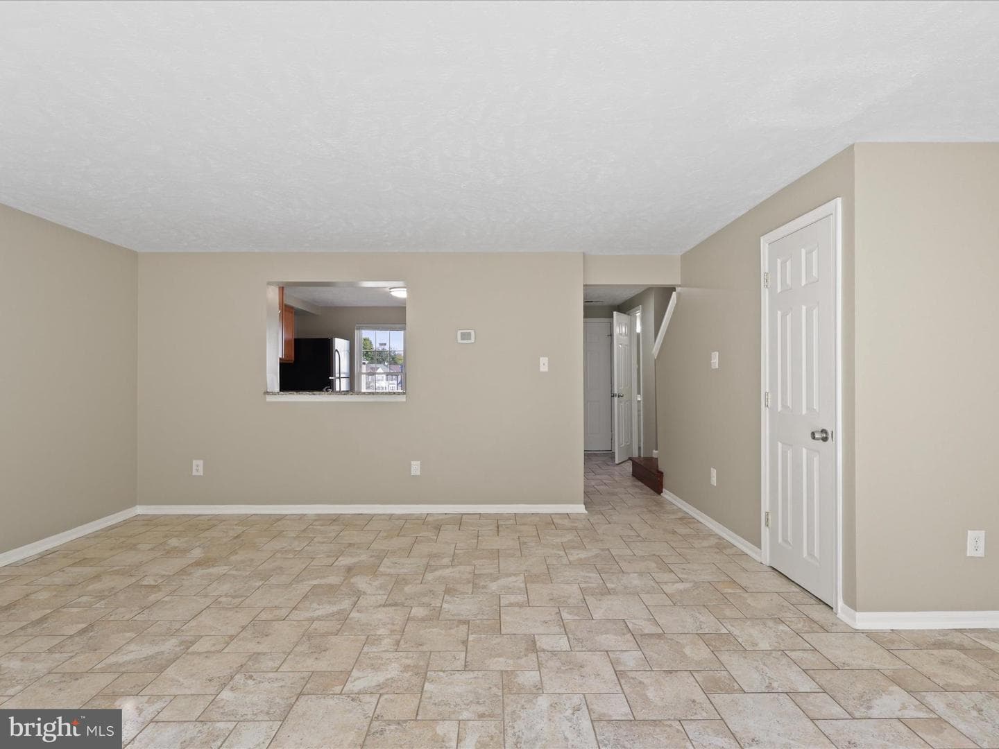 4757 Hersand Court photo 6