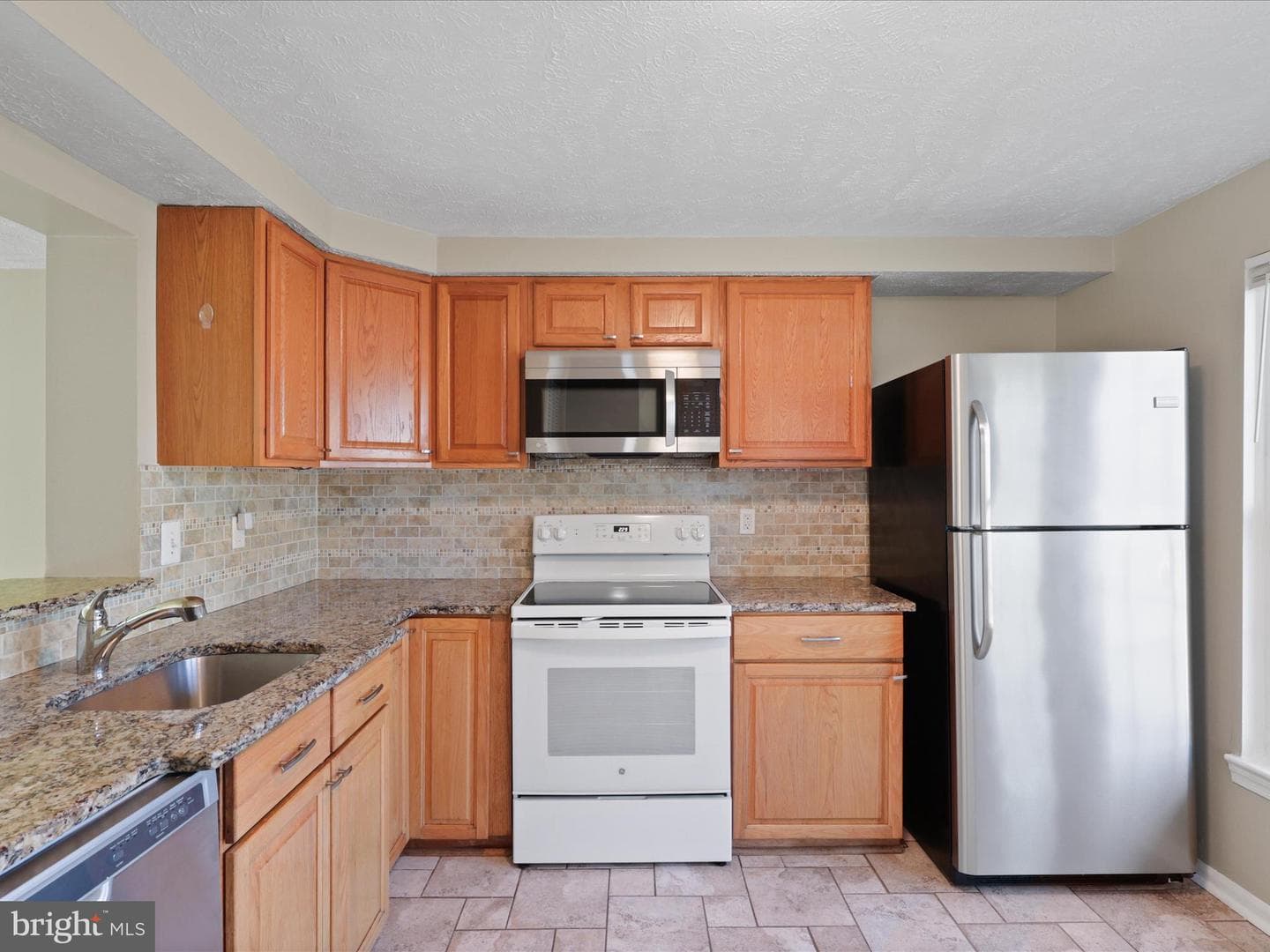 4757 Hersand Court photo 8
