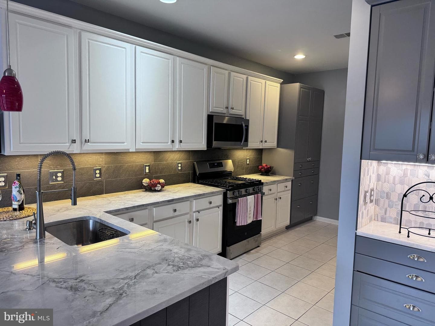 12221 Seaford Court photo 17