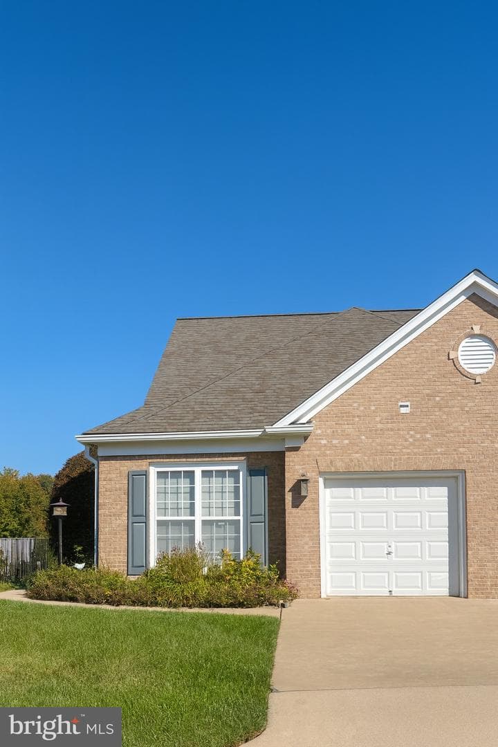 12221 Seaford Court photo 2