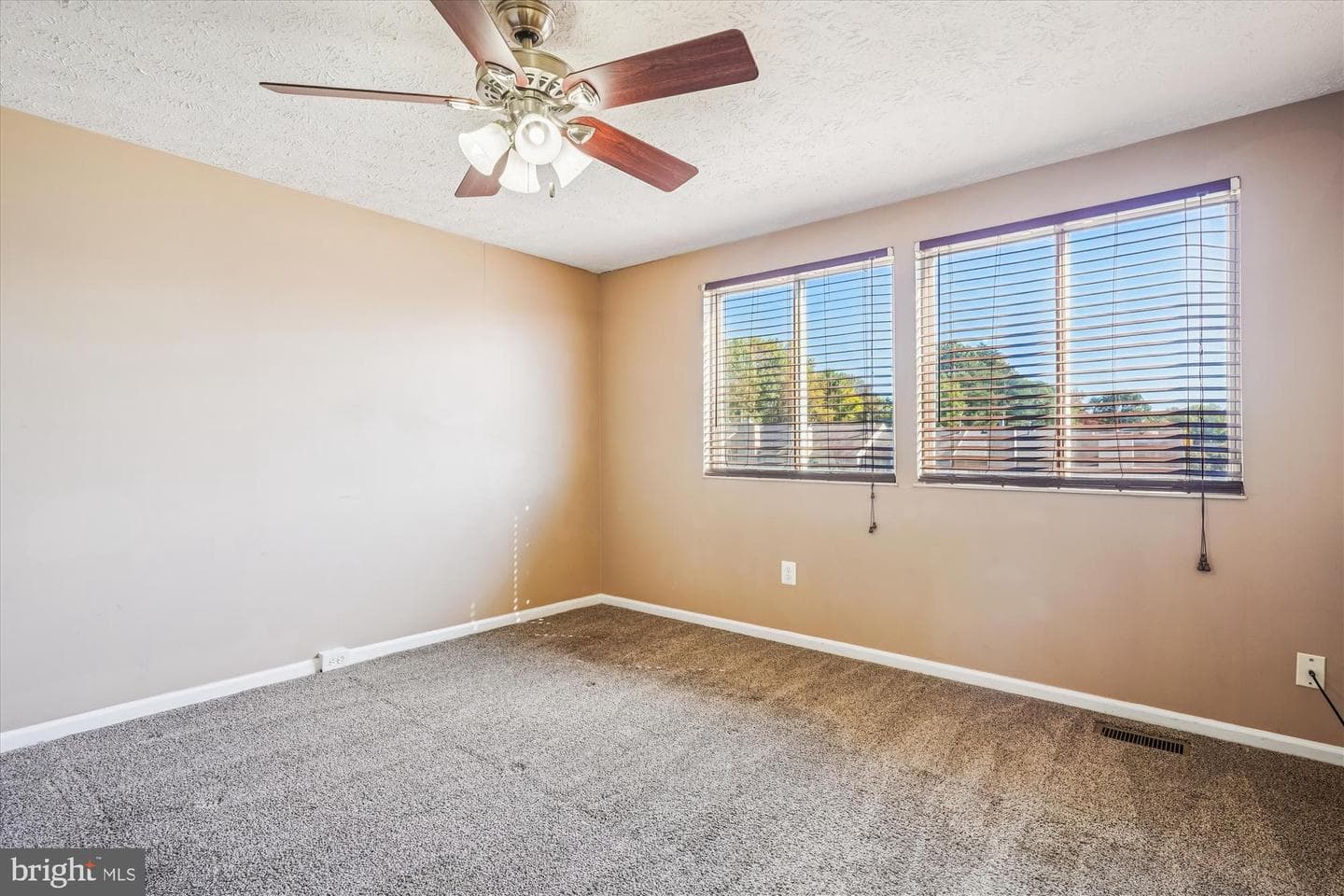 14740 Winding Loop photo 30