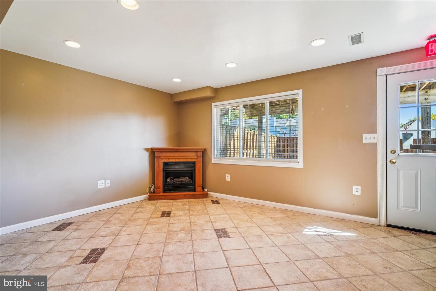 14740 Winding Loop photo 39