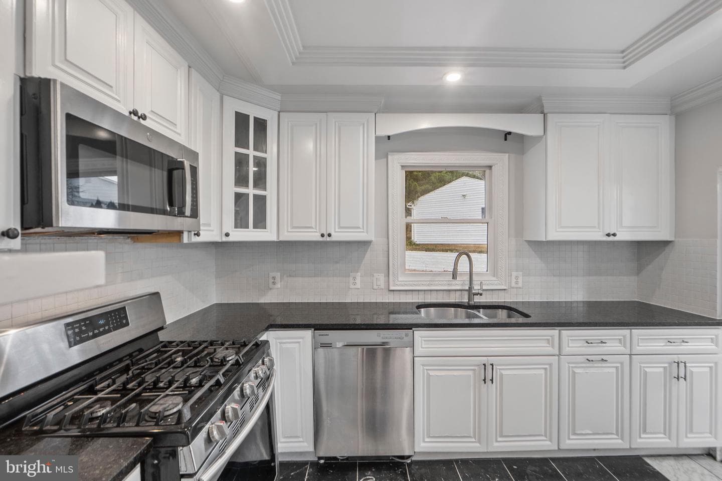 14502 Darbydale Avenue photo 11