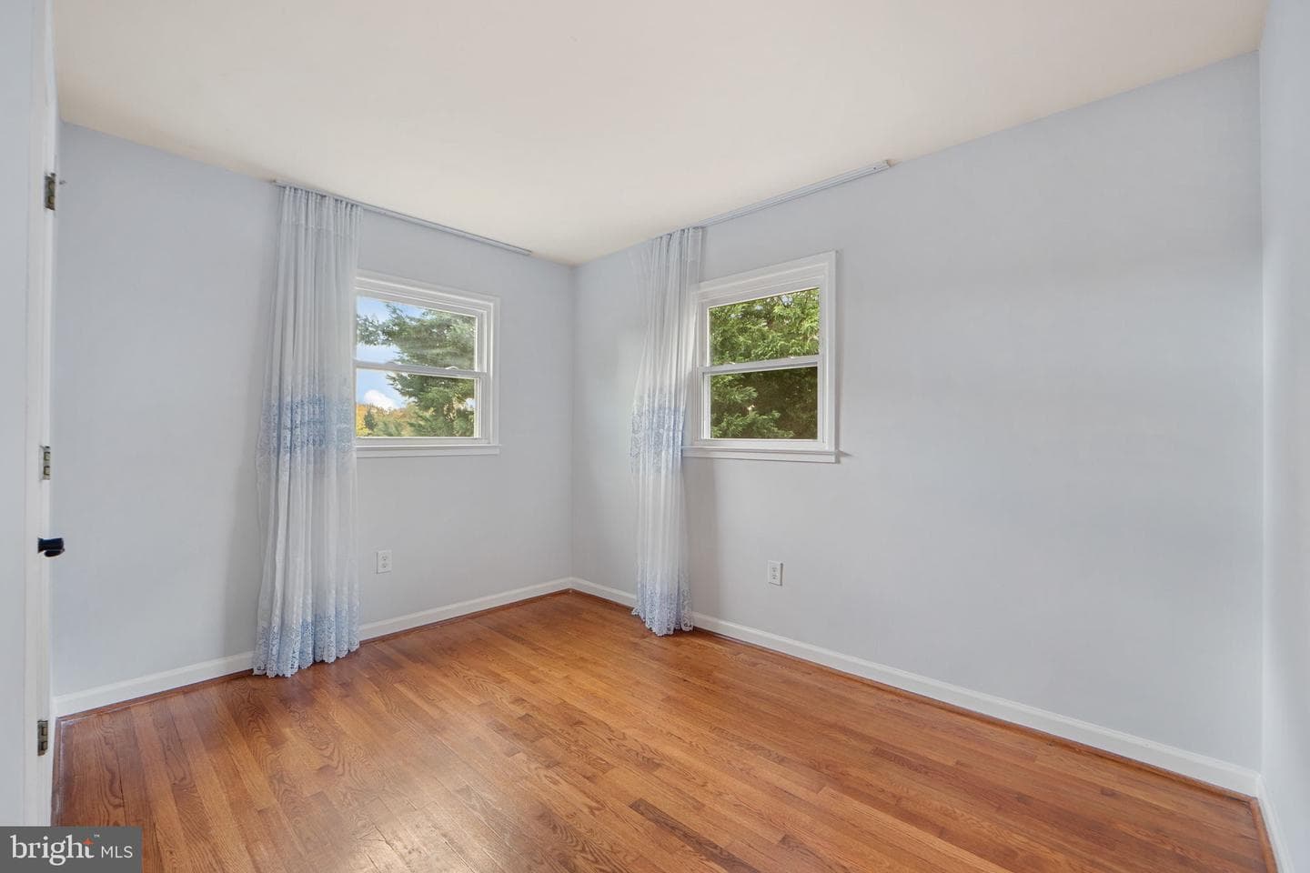 14502 Darbydale Avenue photo 18