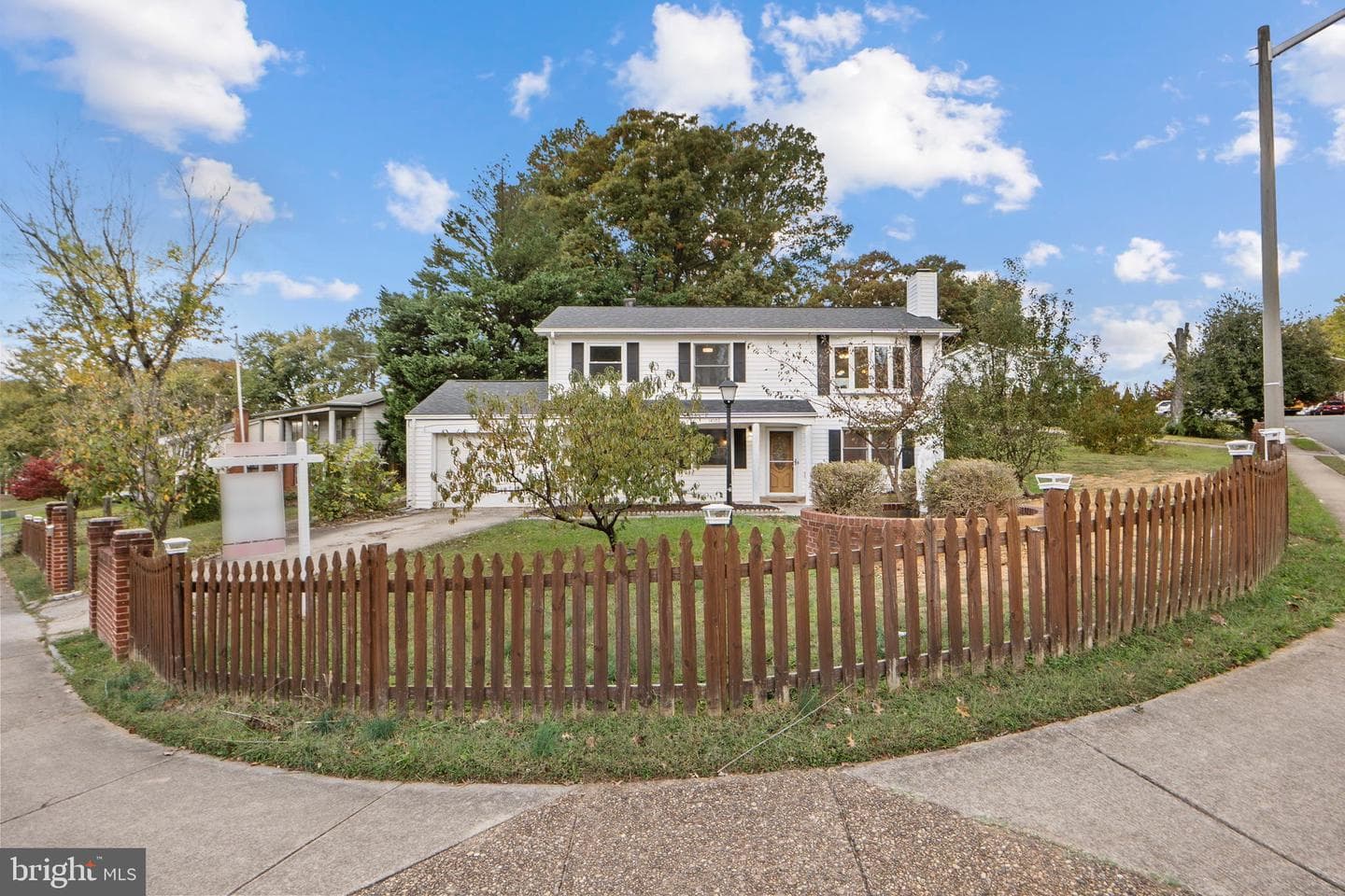 14502 Darbydale Avenue photo 2