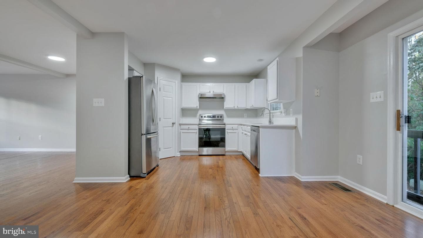 14214 Creekbranch Way photo 10