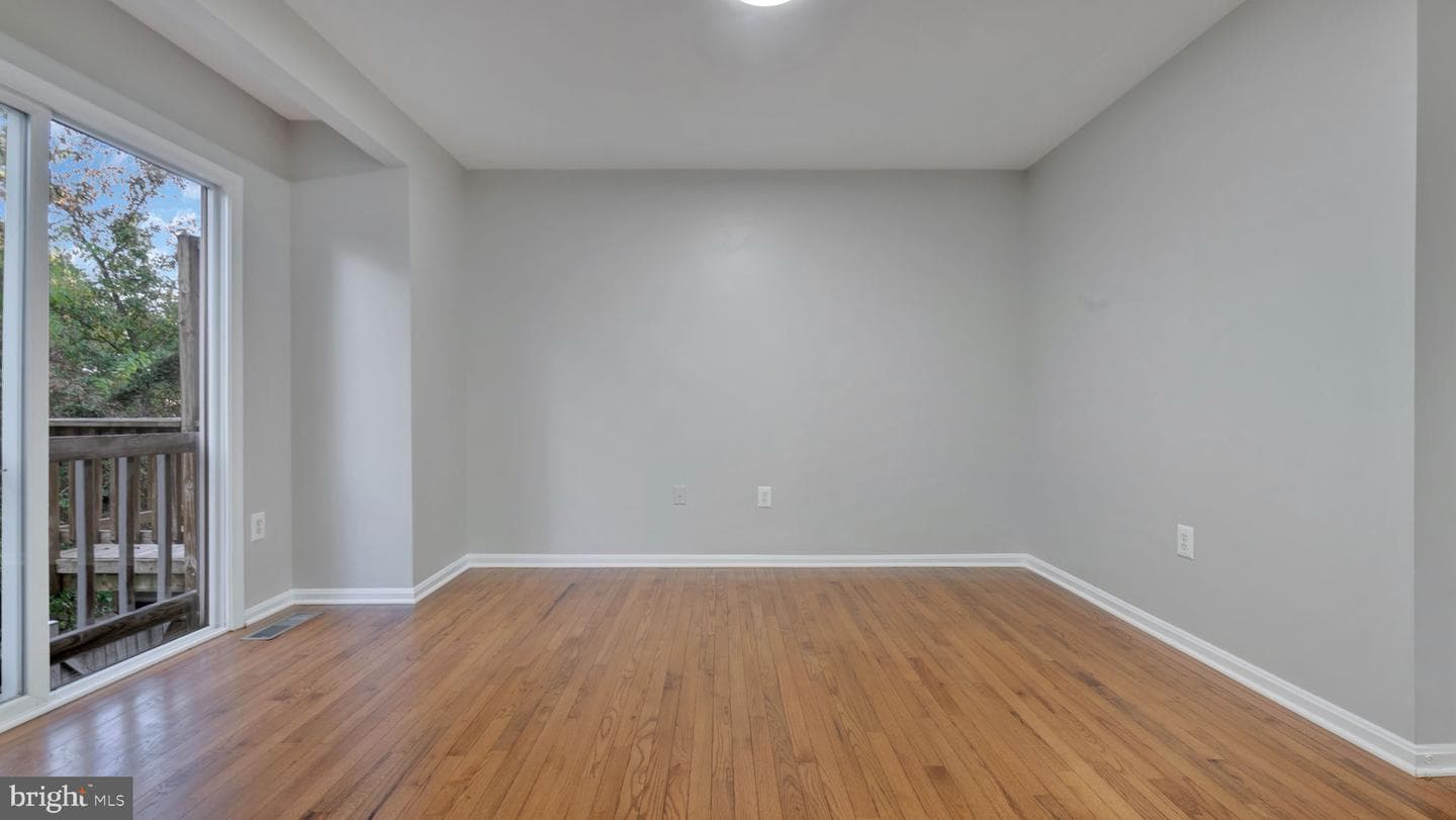14214 Creekbranch Way photo 11