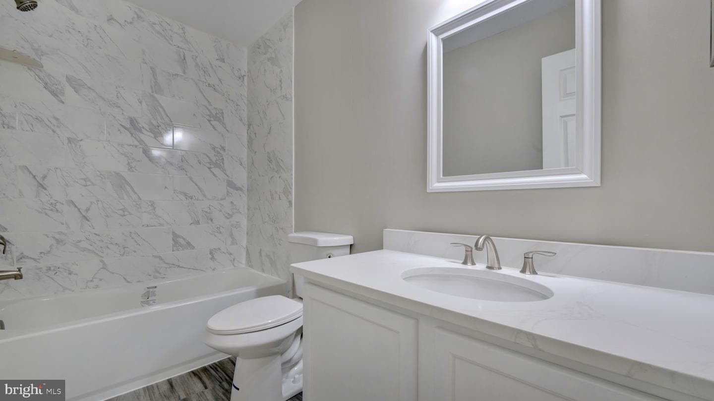 14214 Creekbranch Way photo 19