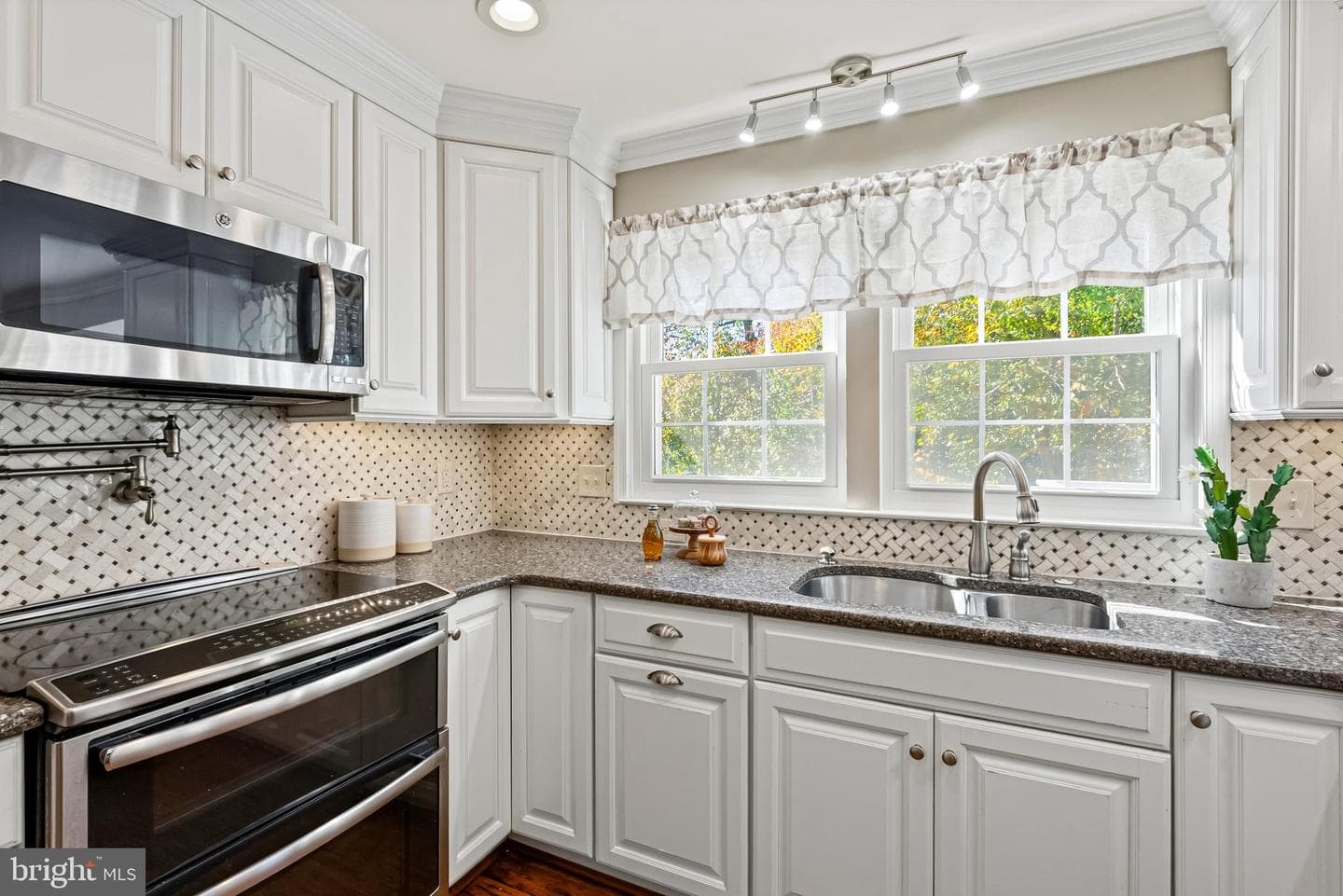 3899 Triad Court photo 18