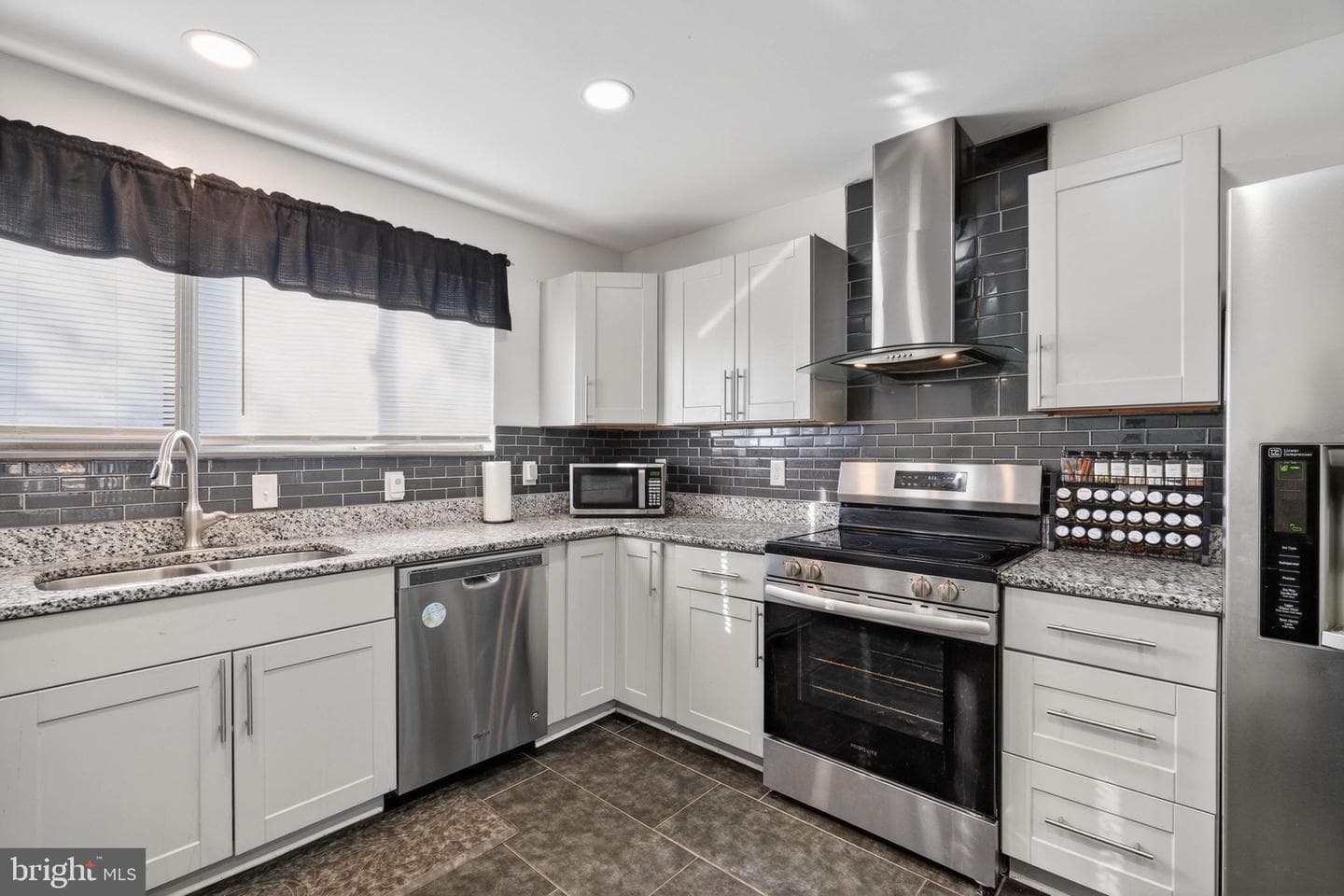 15237 Flintlock Terrace photo 3