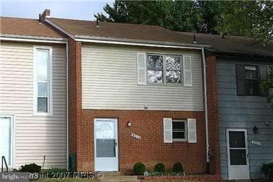 8216 Wycliffe Court photo 1