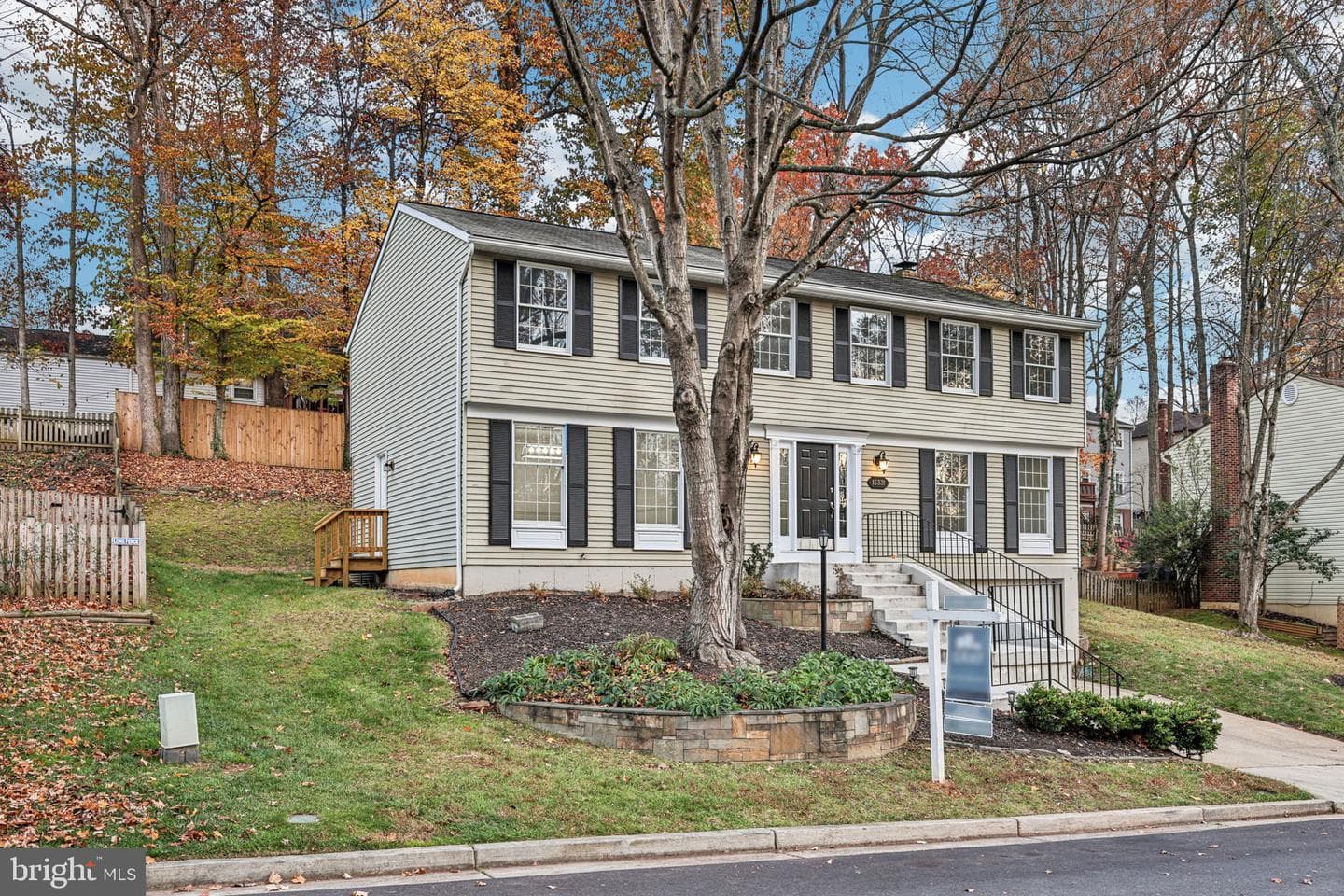15331 Edgehill Drive photo 2