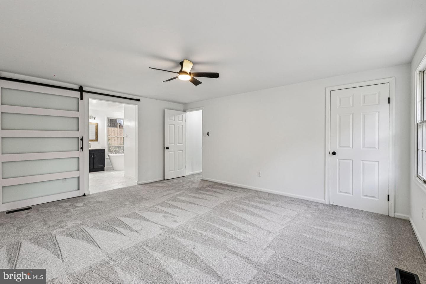 15331 Edgehill Drive photo 24