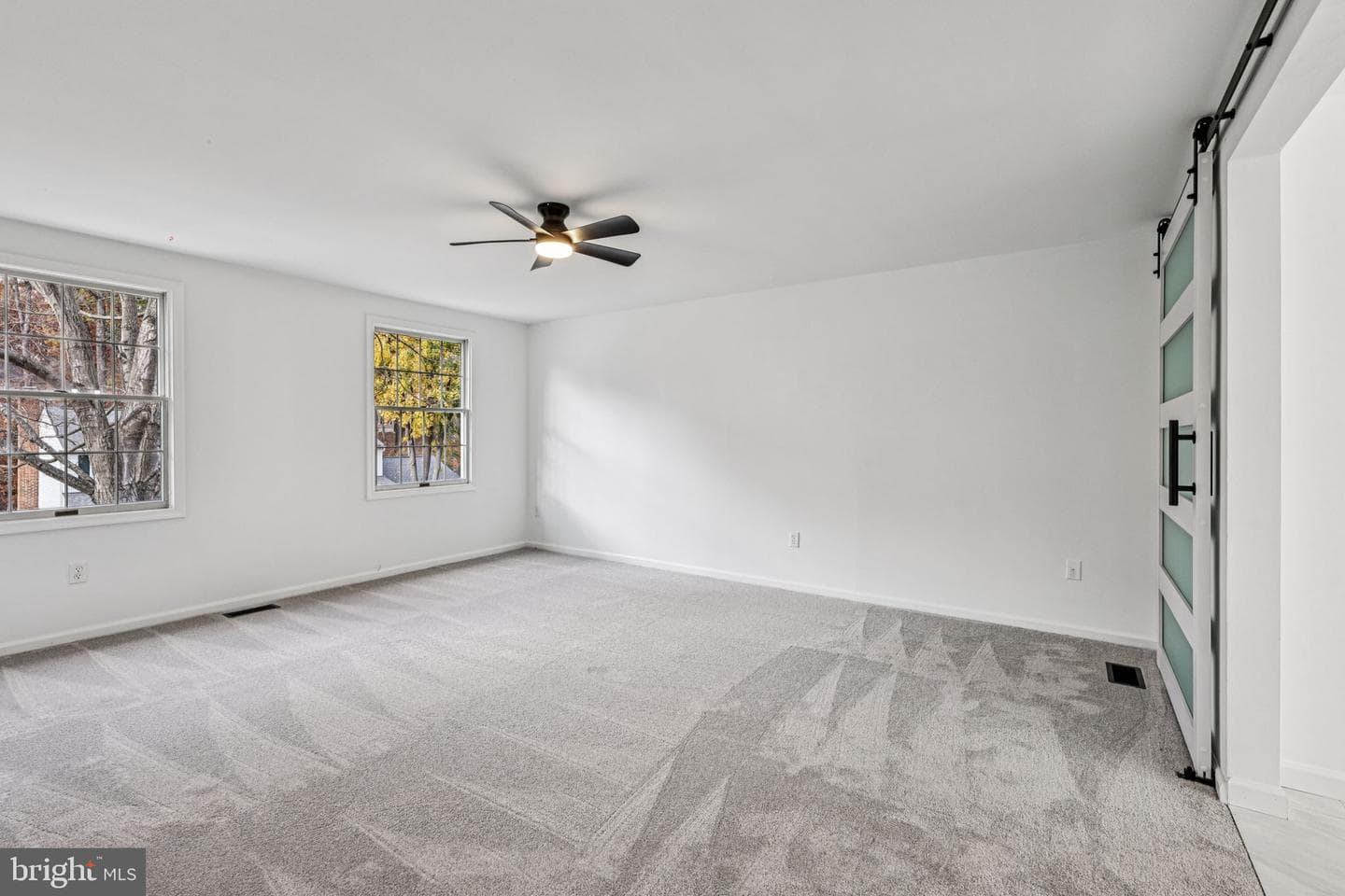 15331 Edgehill Drive photo 25