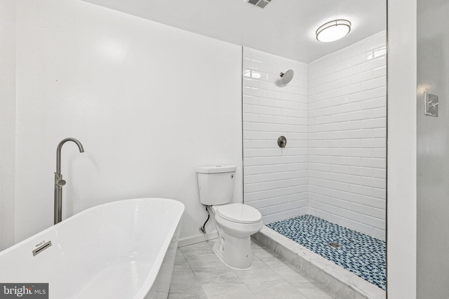 15331 Edgehill Drive photo 29