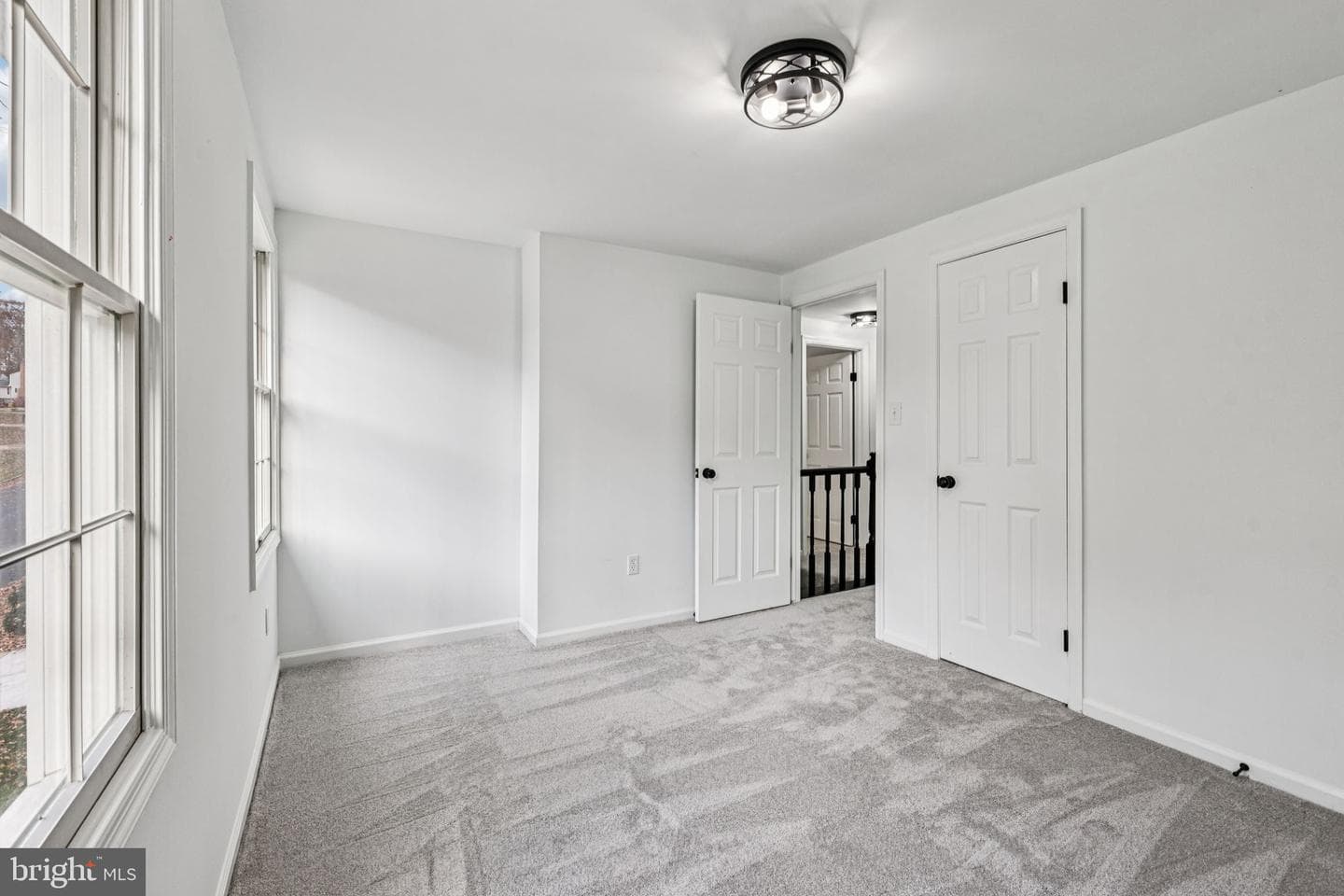 15331 Edgehill Drive photo 34