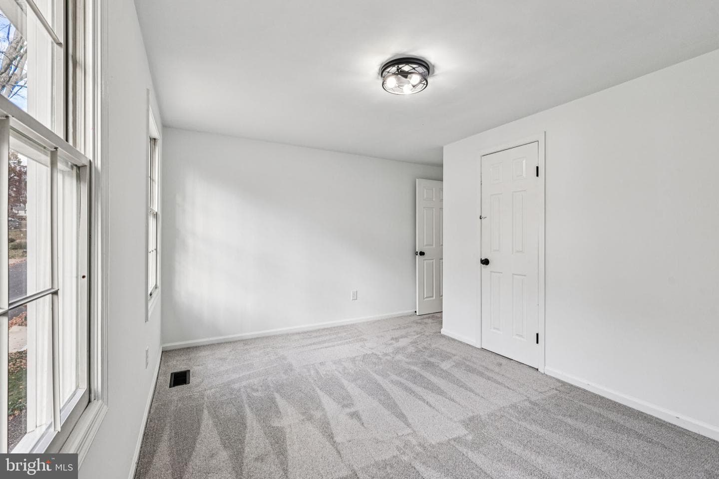 15331 Edgehill Drive photo 36