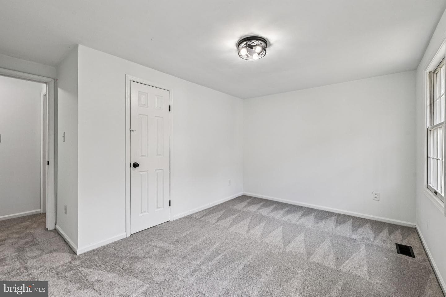 15331 Edgehill Drive photo 38