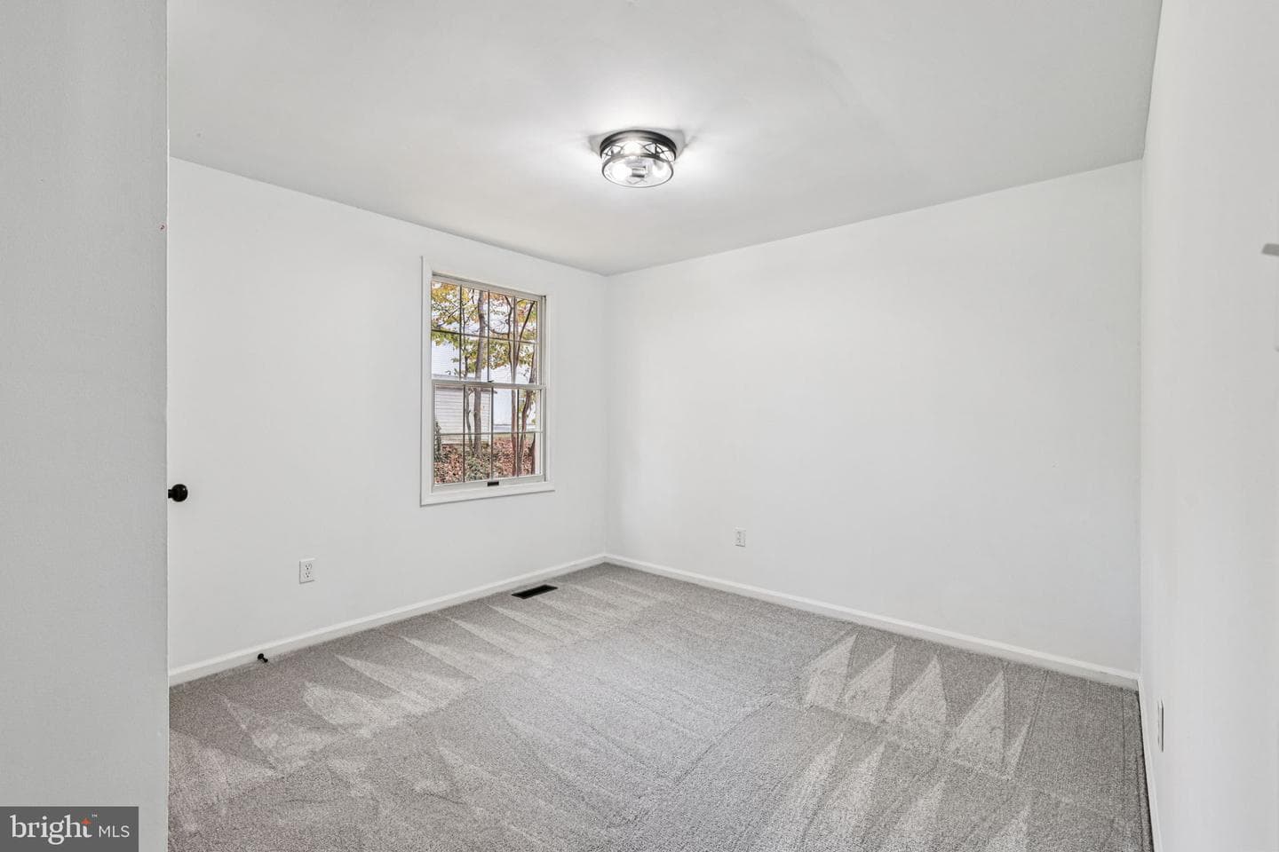 15331 Edgehill Drive photo 45