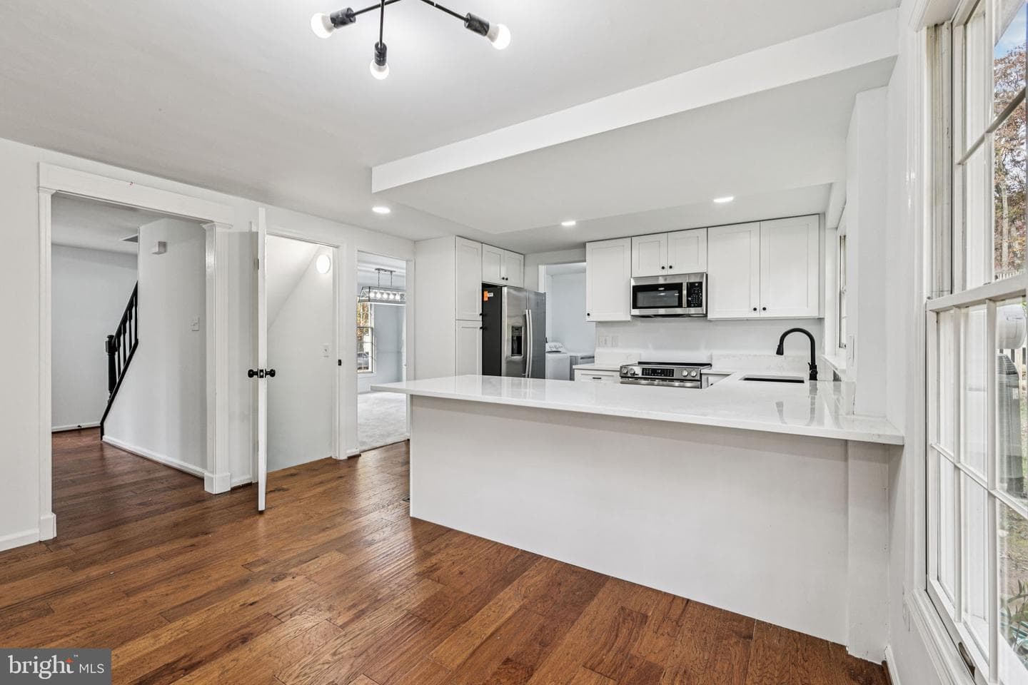 15331 Edgehill Drive photo 9