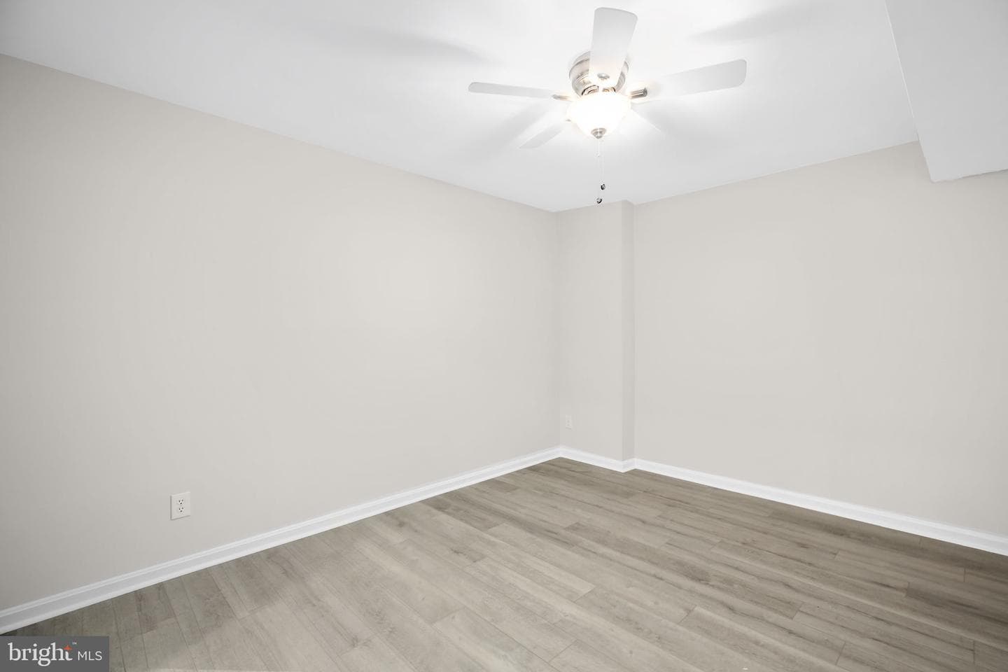 15469 Port Washington Court photo 22