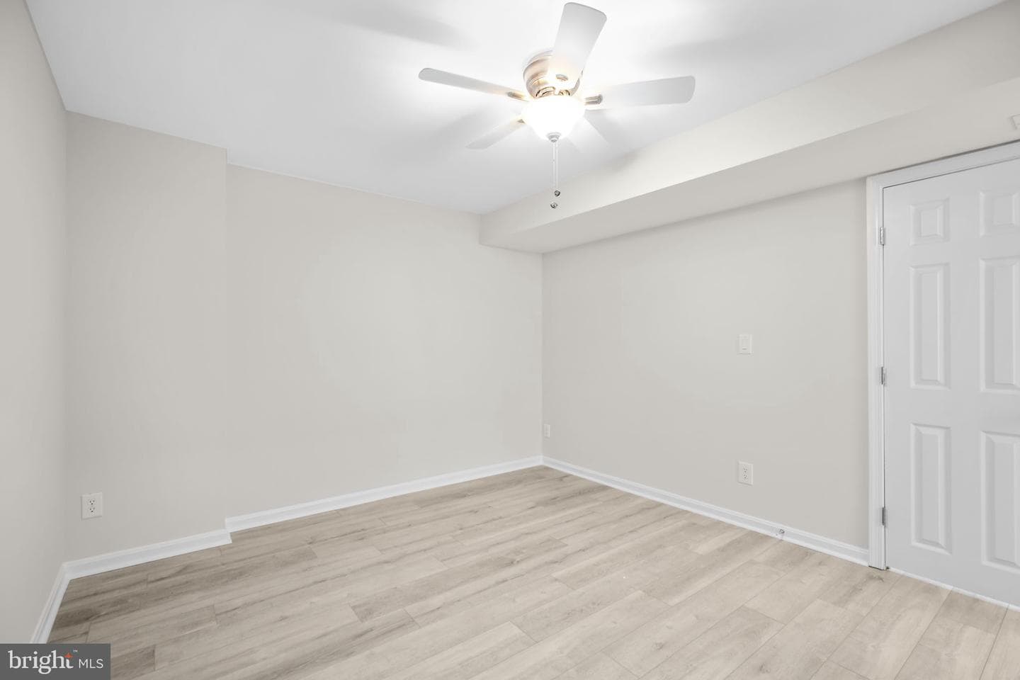 15469 Port Washington Court photo 23