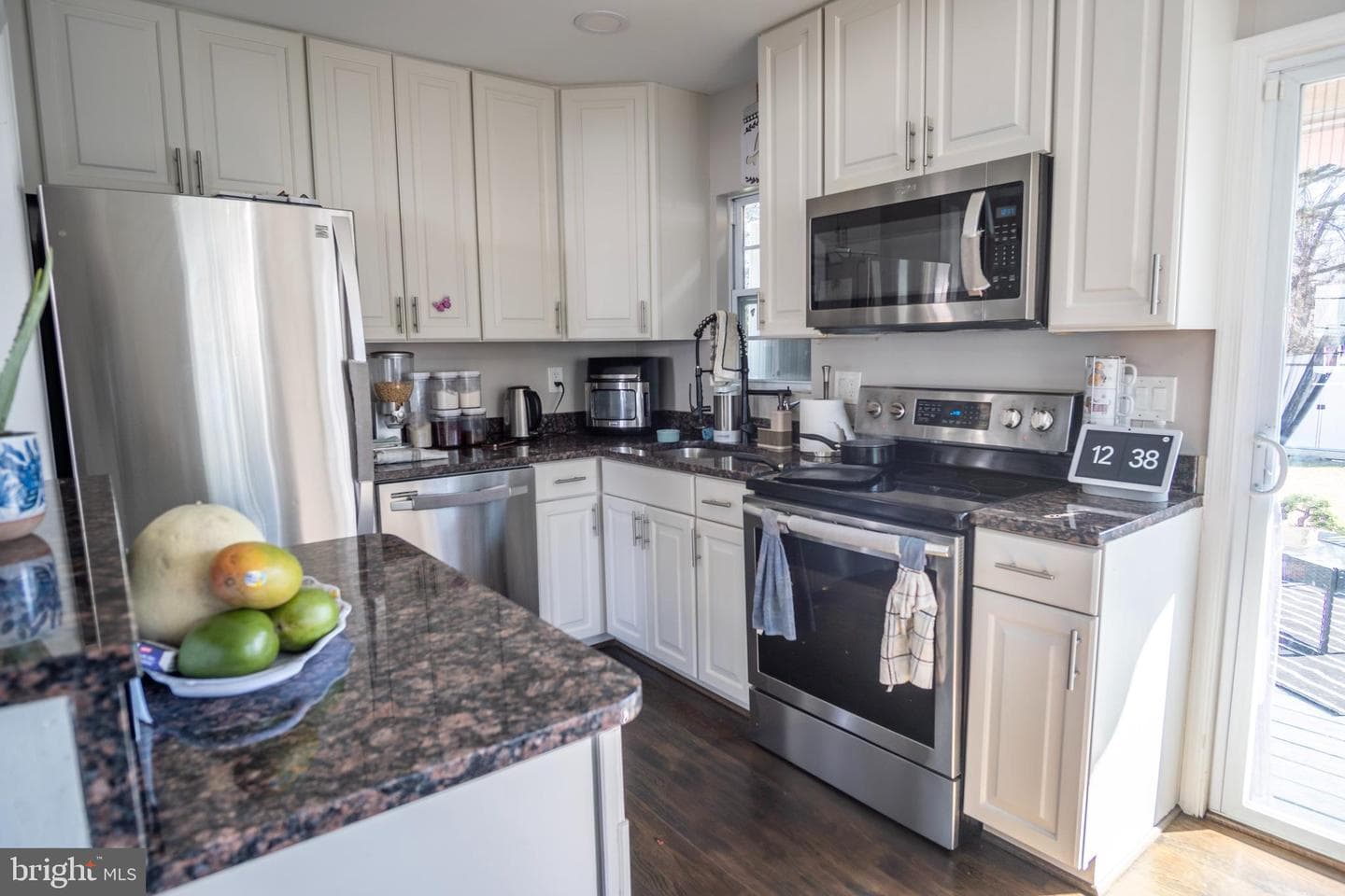 1411 Mary Street photo 8