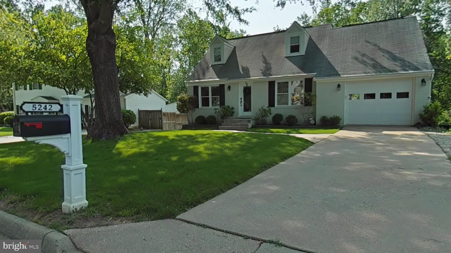 5242 Sudberry Lane photo 2
