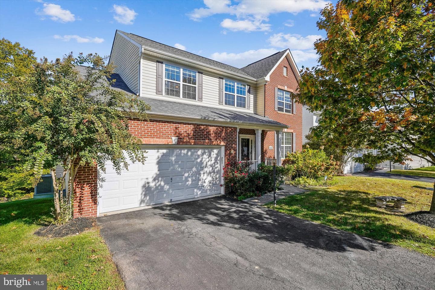 3318 Eagle Ridge Drive photo 2