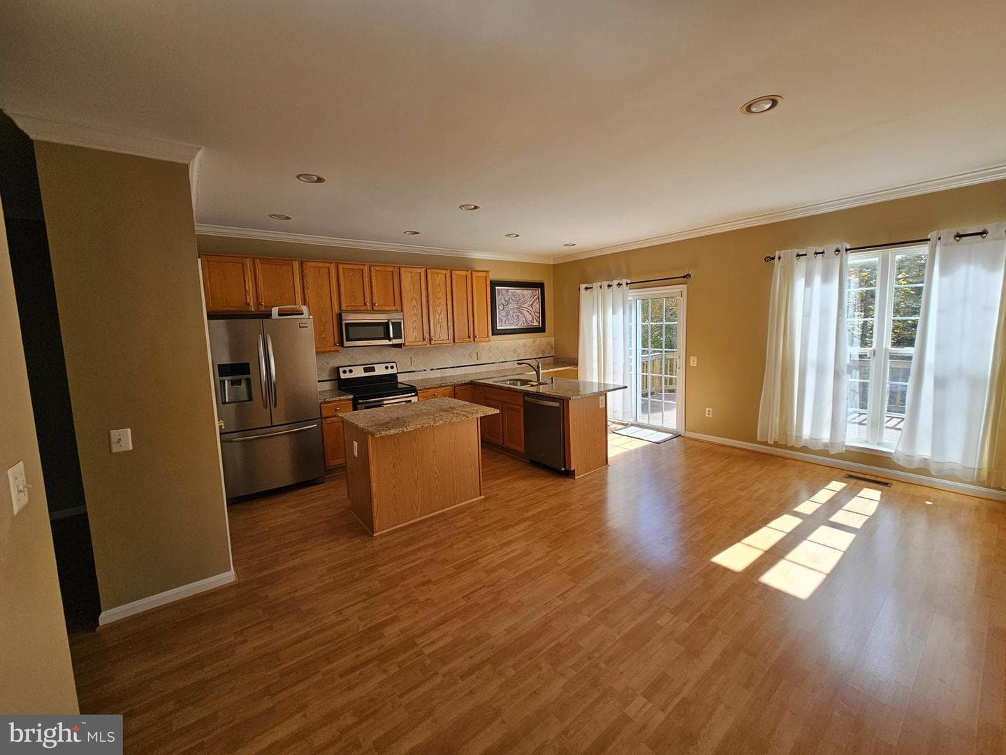 4463 Torrence Place photo 5