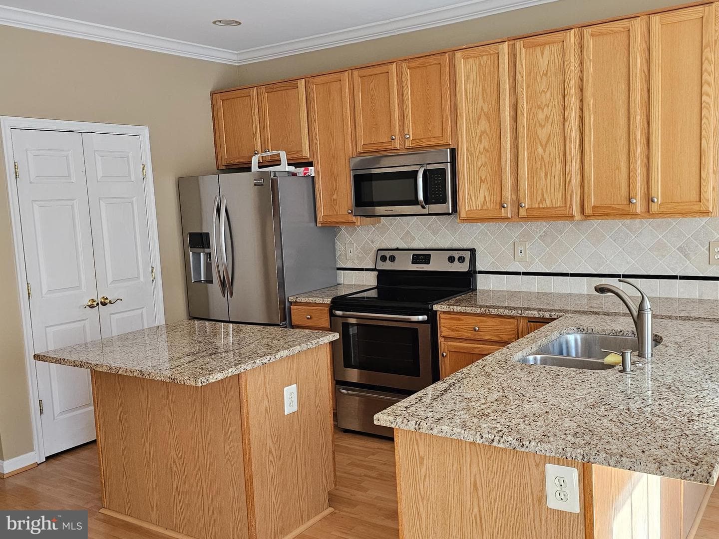 4463 Torrence Place photo 7