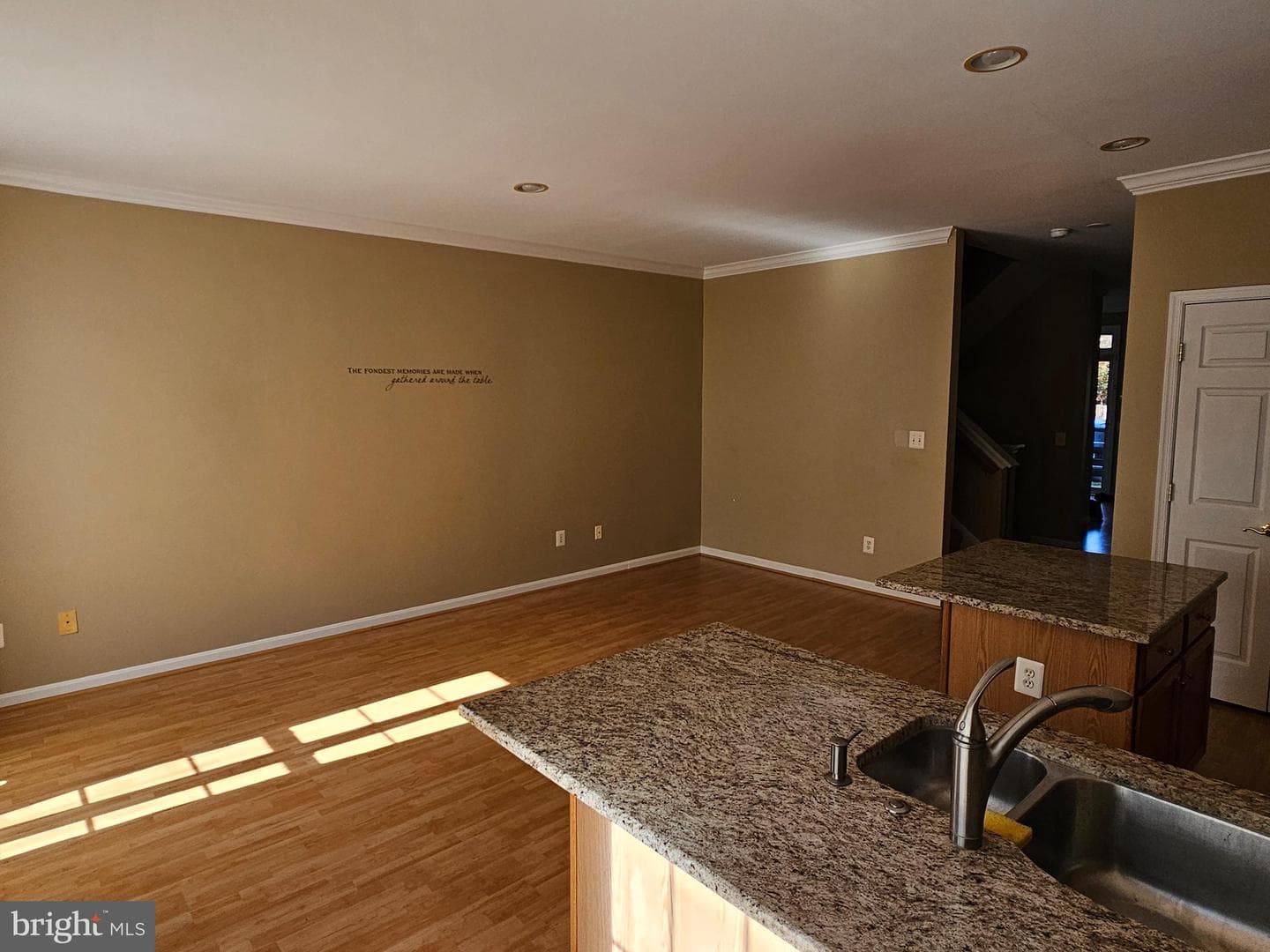 4463 Torrence Place photo 8
