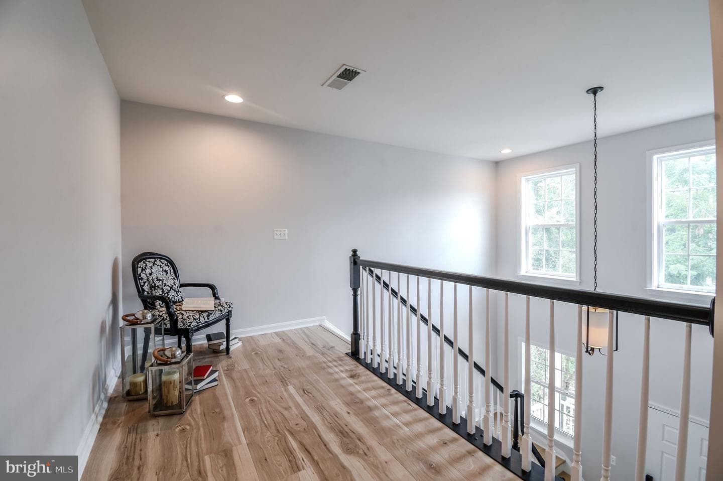 7821 Zeeland Place photo 14