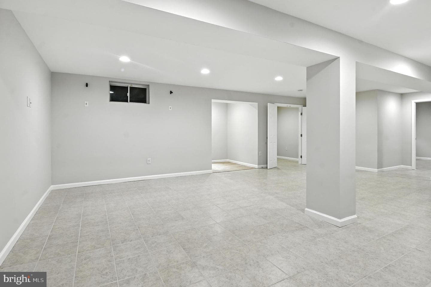 7821 Zeeland Place photo 32