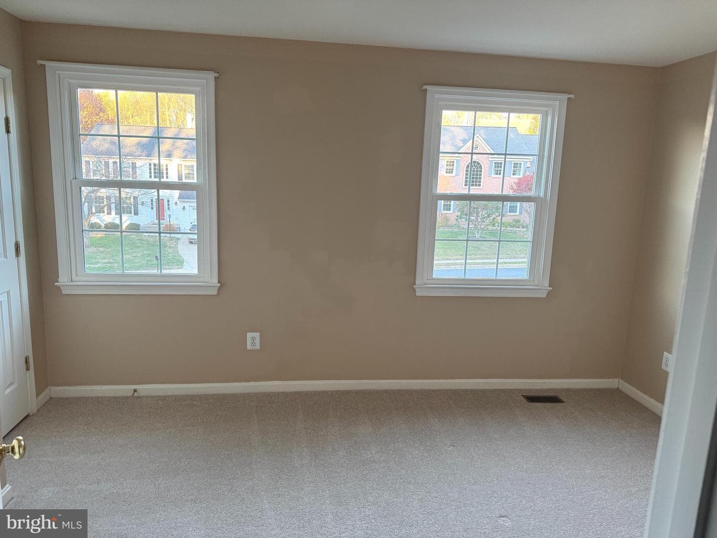 16068 Hayes Lane photo 16