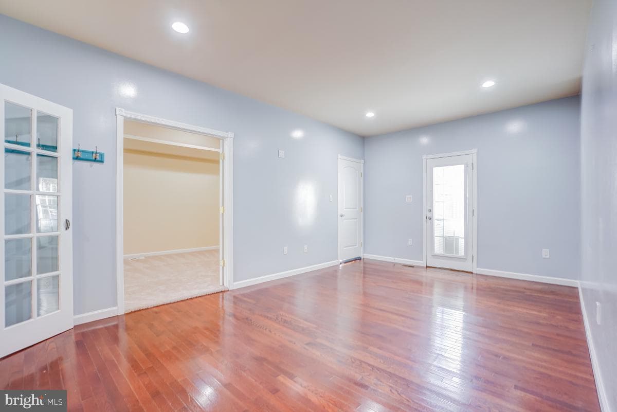 8513 Thomas Drive photo 21