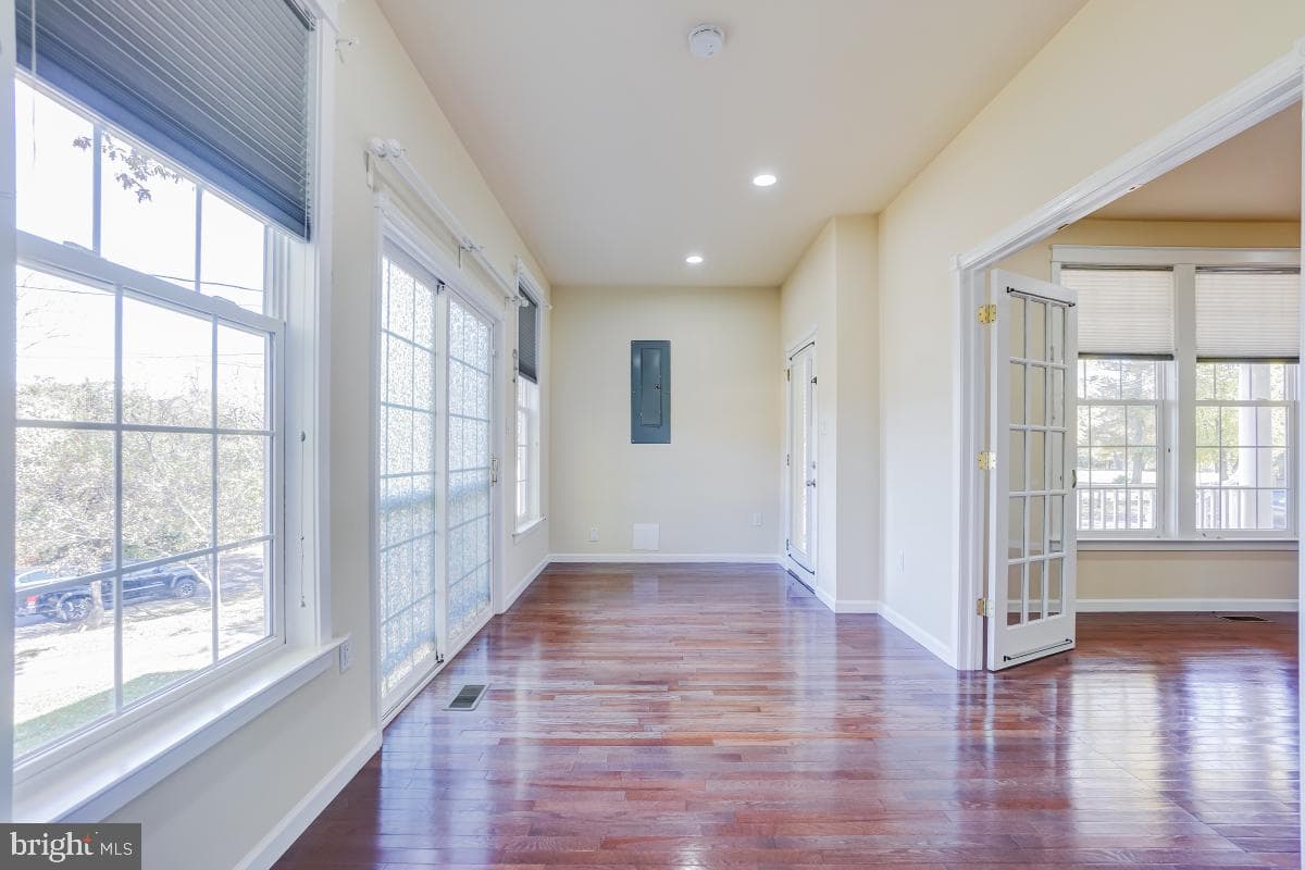 8513 Thomas Drive photo 42