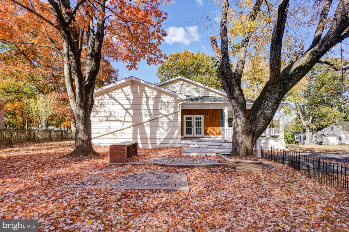 8513 Thomas Drive photo 47