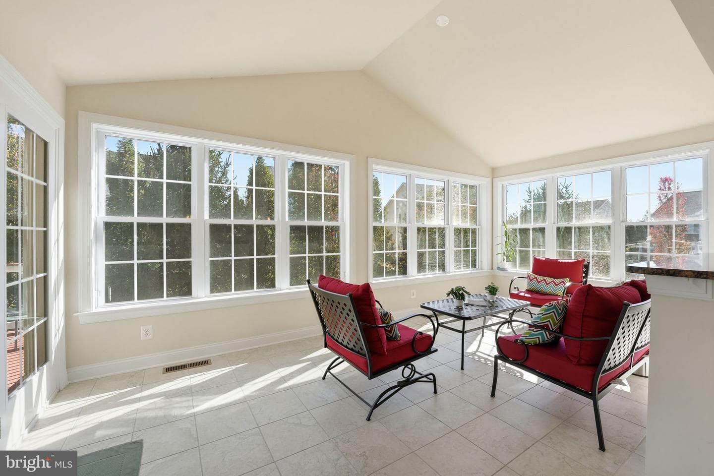 4605 Besselink Way photo 25