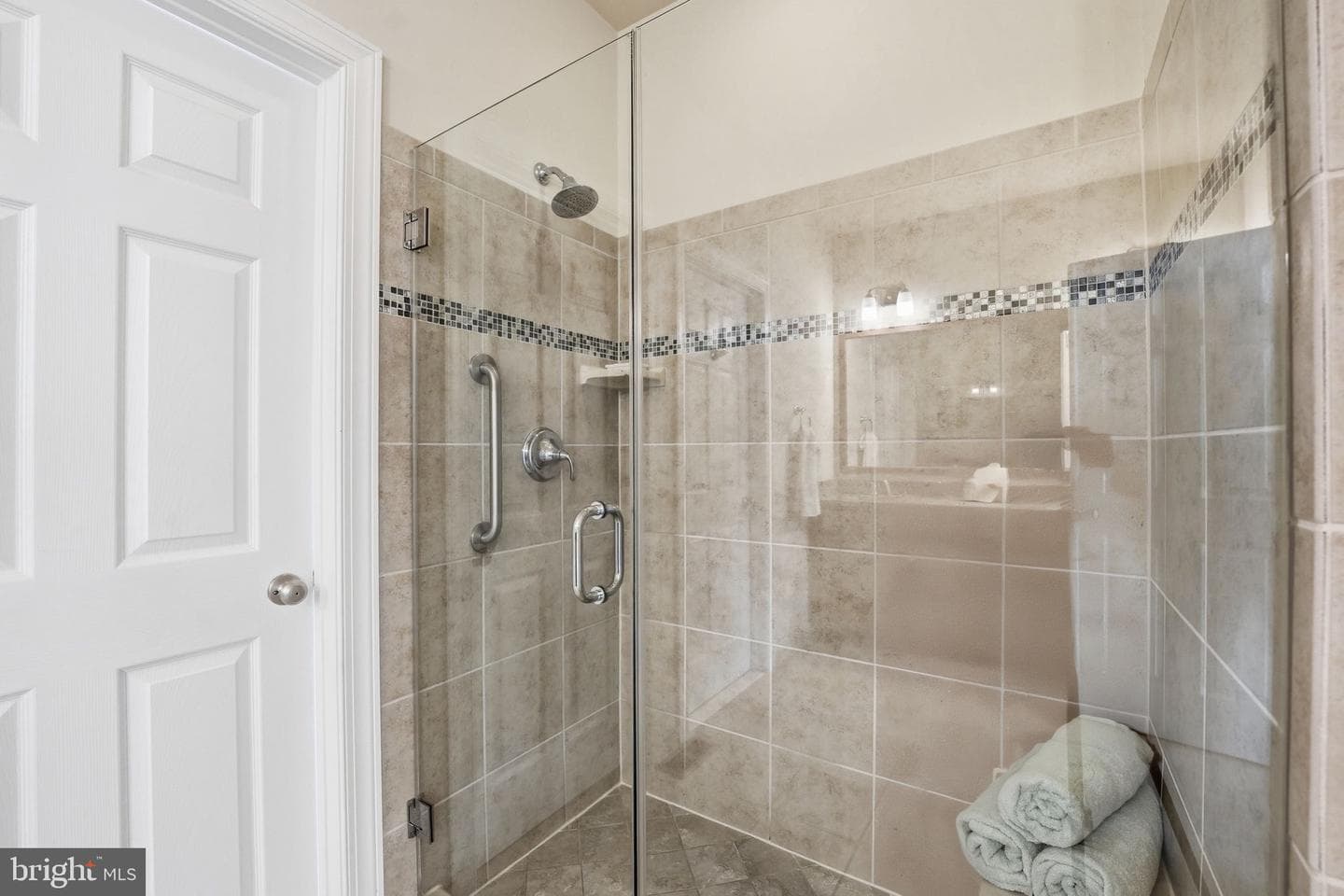 4605 Besselink Way photo 32