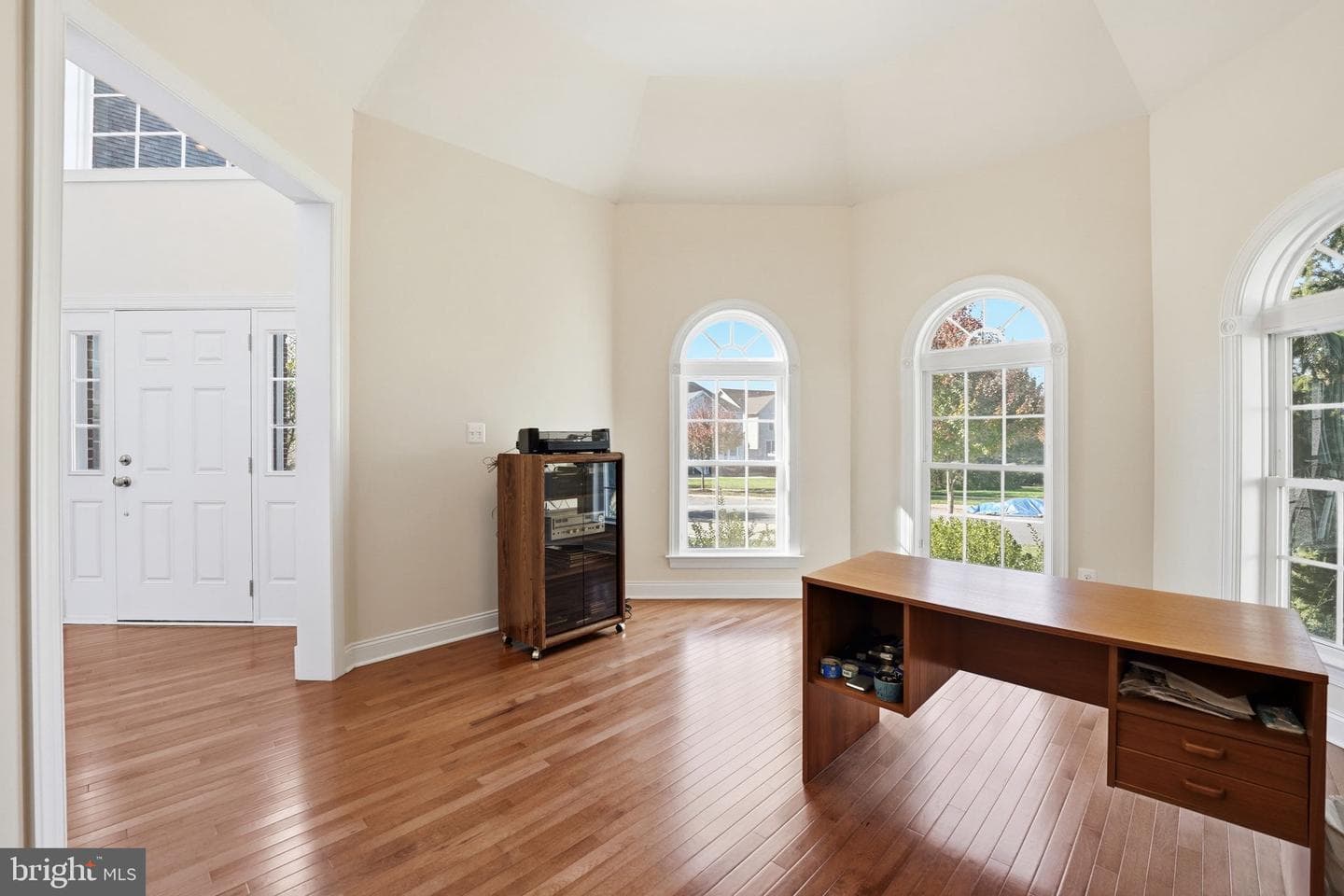 4605 Besselink Way photo 8