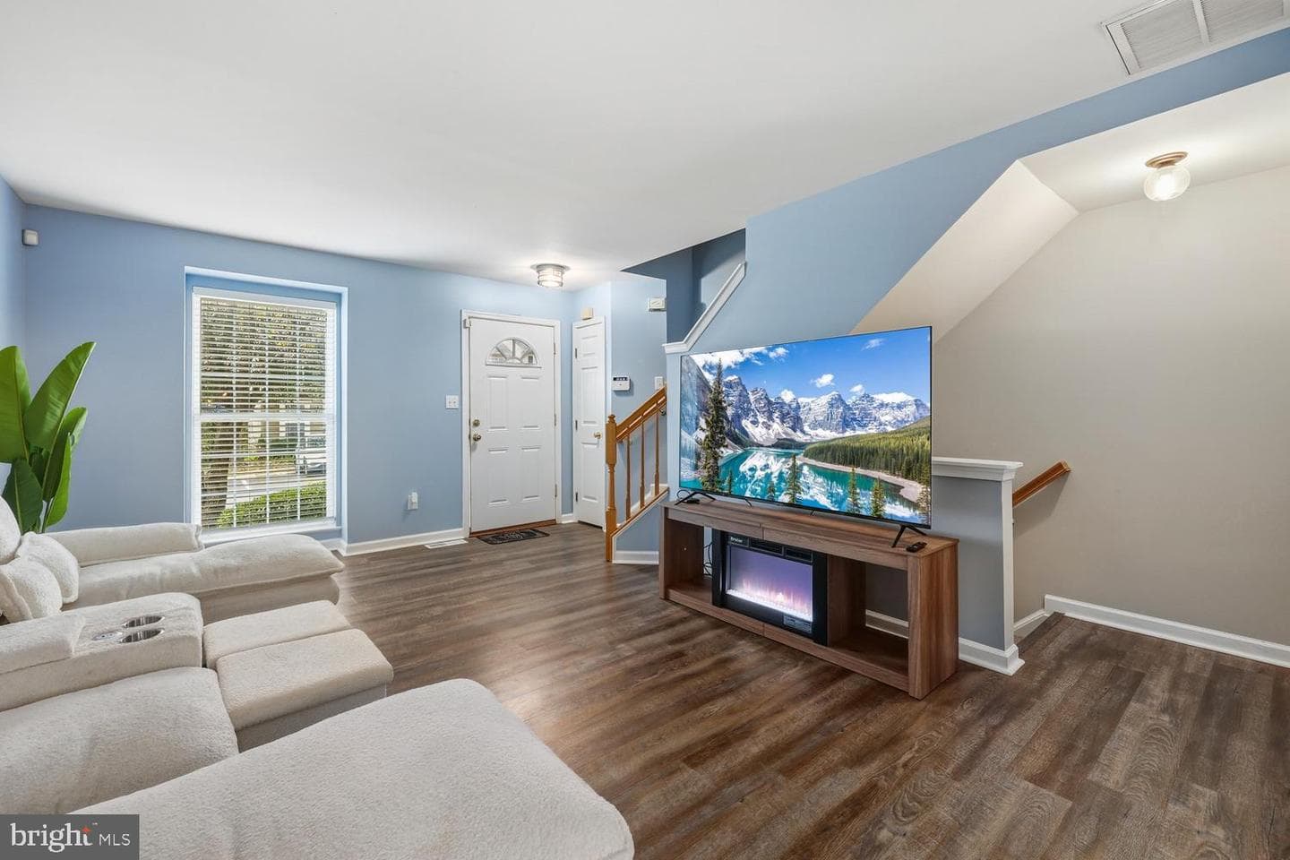 1865 Tiger Lily Circle photo 4
